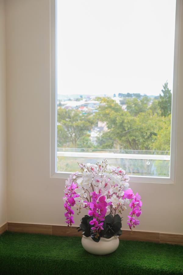 Bong Sen Hotel Da Lat Buitenkant foto